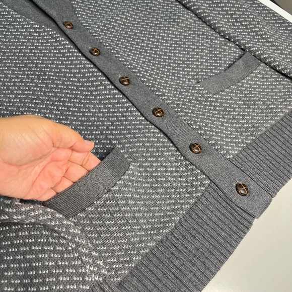 Merona Women's Sweater Button Down Grey/White Long Sleeves Cardigan Size XL - Picture 7 of 16